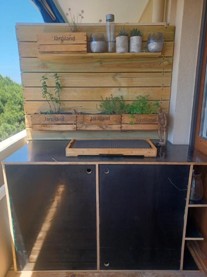 Superbe appartement à 100m de la mer, et à coté de la base nature Fréjus Exterior foto
